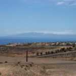 Vista de Adeje con el mar y La Gomera al fondo (imagen de archivo)